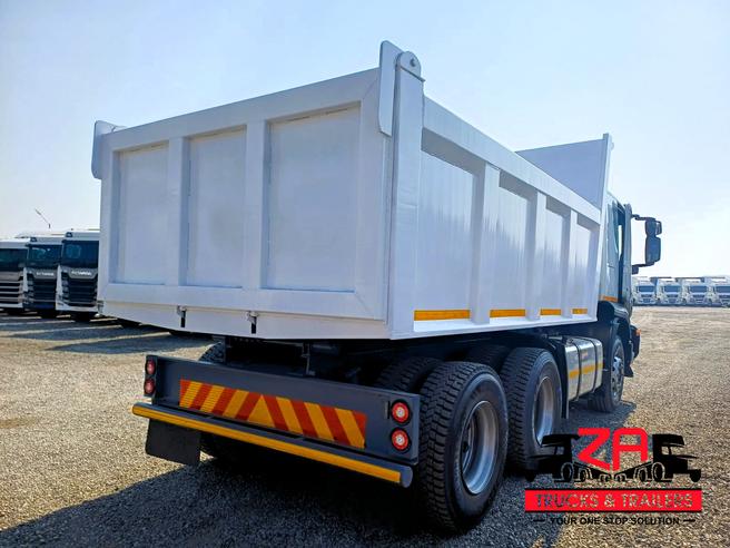 2020 IVECO TRAKKER 440 10 CUBE TIPPER #11315